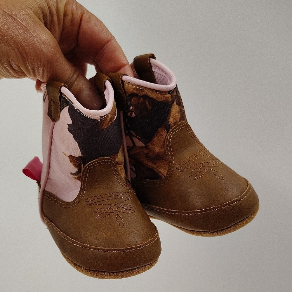 Blazin Roxx Infant Pink Camo Boots Size Infant Hook And Loop Back Closure